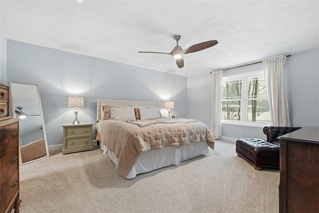 241 Spruce Haven Dr, Pine Twp, PA 15090