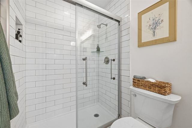 241 Spruce Haven Dr, Pine Twp, PA 15090