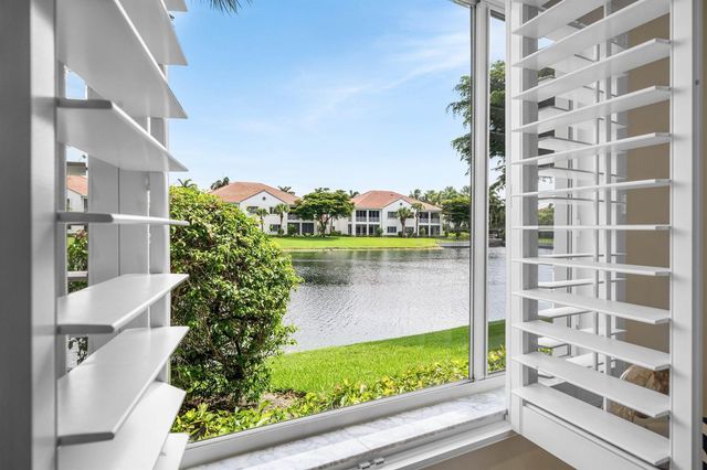 123 Palm Bay Terrace B, Palm Beach Gardens, FL 33418