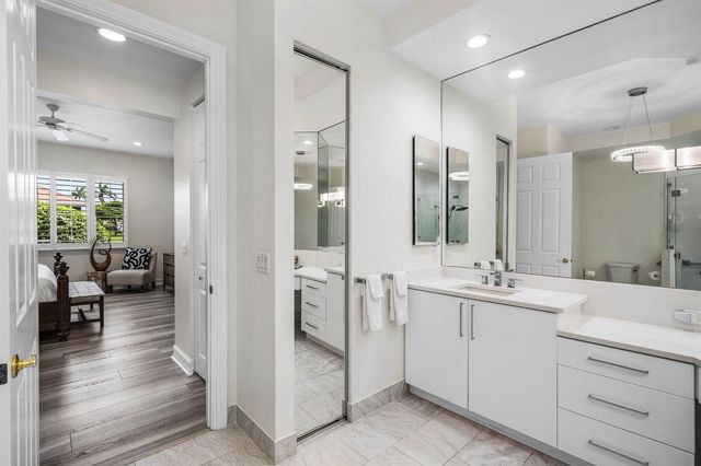 123 Palm Bay Terrace B, Palm Beach Gardens, FL 33418