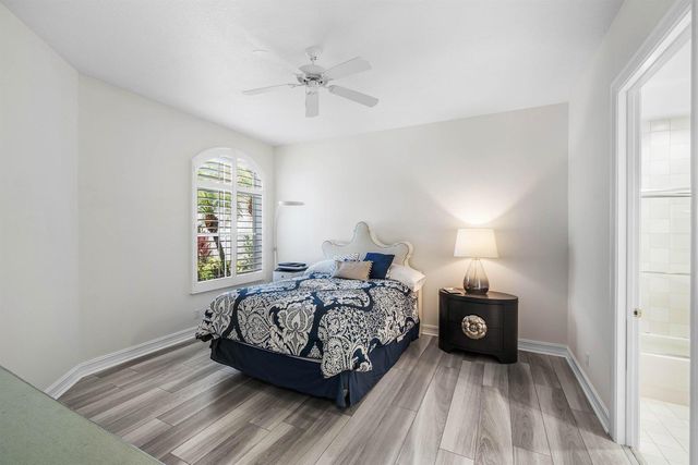 123 Palm Bay Terrace B, Palm Beach Gardens, FL 33418