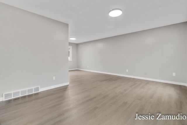 3024 Juneberry Avenue Se, City Of Grand Rapids, MI 49508