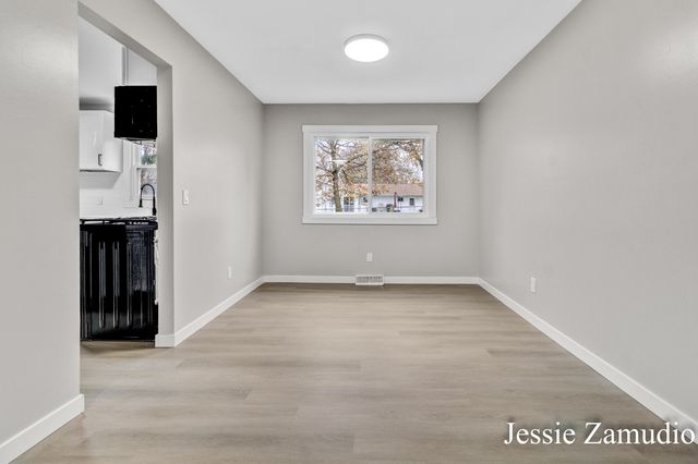 3024 Juneberry Avenue Se, City Of Grand Rapids, MI 49508