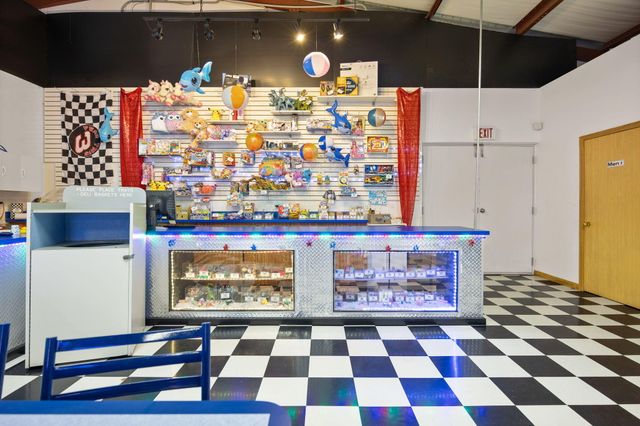 2367 U.S. 127 Business, Jamestown, KY 42629