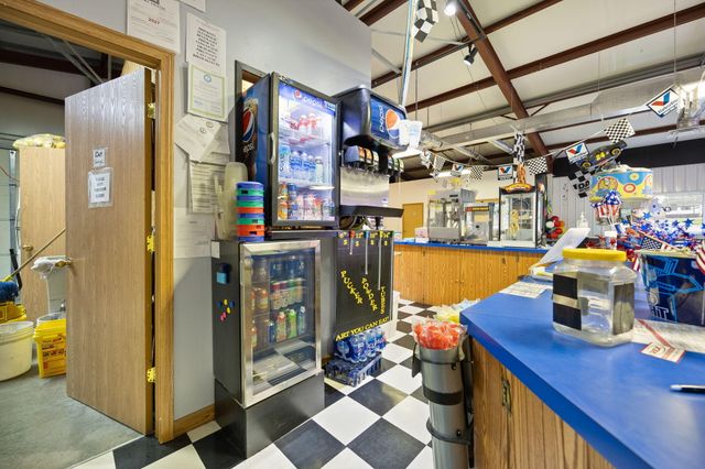 2367 U.S. 127 Business, Jamestown, KY 42629