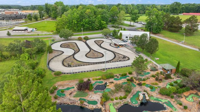 2367 U.S. 127 Business, Jamestown, KY 42629