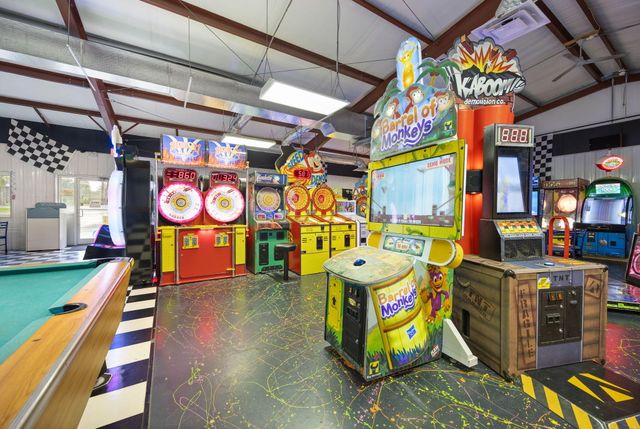 2367 U.S. 127 Business, Jamestown, KY 42629
