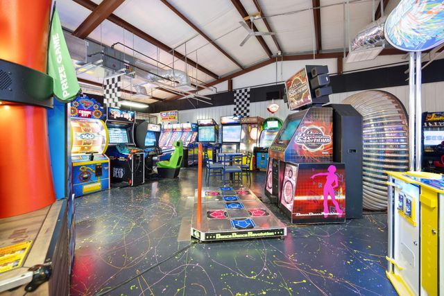 2367 U.S. 127 Business, Jamestown, KY 42629