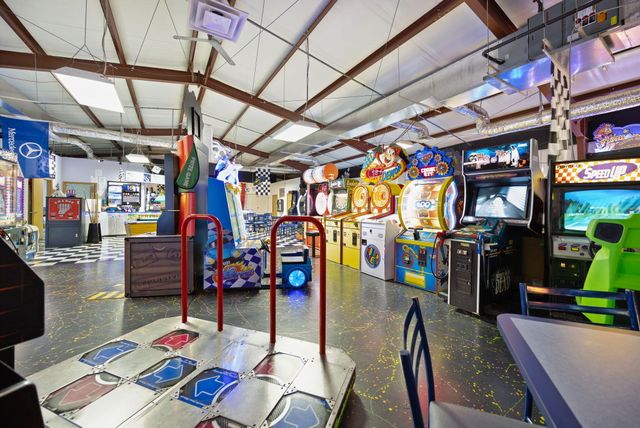 2367 U.S. 127 Business, Jamestown, KY 42629