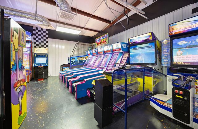 2367 U.S. 127 Business, Jamestown, KY 42629