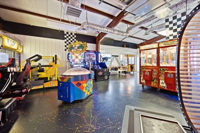 2367 U.S. 127 Business, Jamestown, KY 42629
