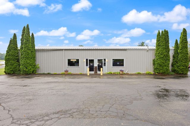 2367 U.S. 127 Business, Jamestown, KY 42629