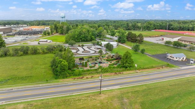 2367 U.S. 127 Business, Jamestown, KY 42629