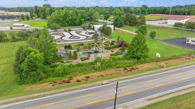 2367 U.S. 127 Business, Jamestown, KY 42629