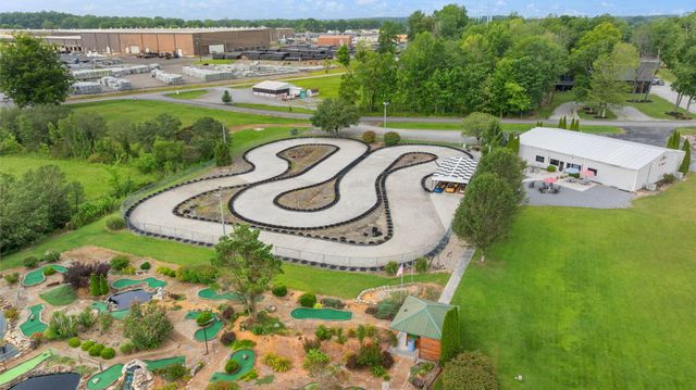2367 U.S. 127 Business, Jamestown, KY 42629