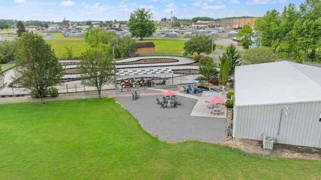 2367 U.S. 127 Business, Jamestown, KY 42629