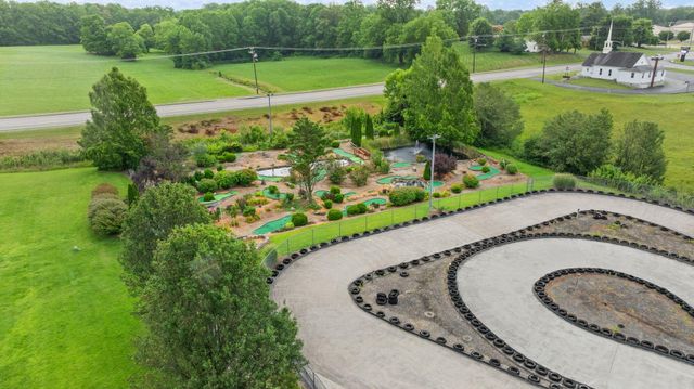 2367 U.S. 127 Business, Jamestown, KY 42629