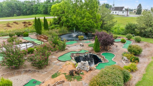2367 U.S. 127 Business, Jamestown, KY 42629