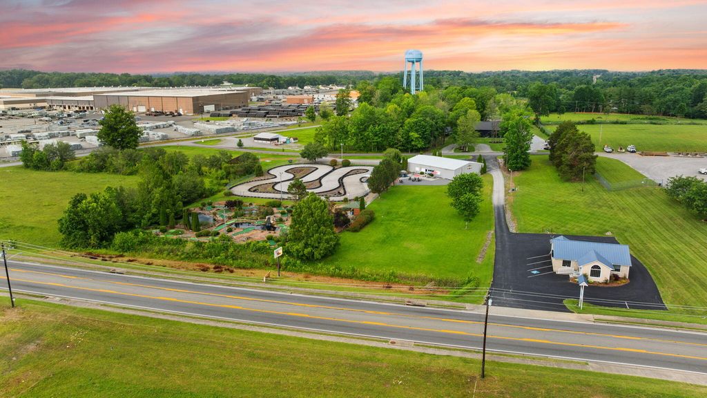 2367 U.S. 127 Business, Jamestown, KY 42629