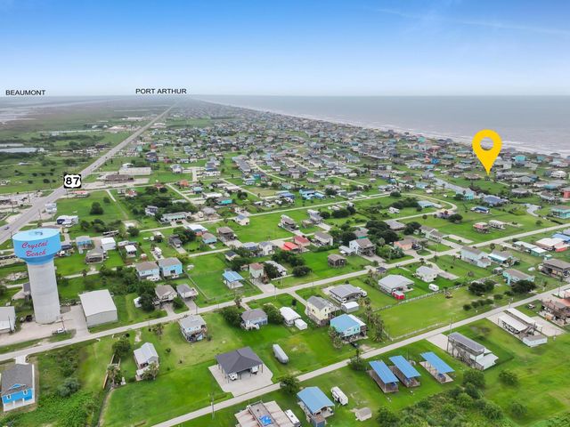 1958 Avenue G, Crystal Beach, TX 77650