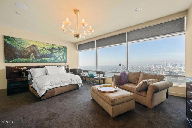 900 W Olympic Boulevard 36J, Los Angeles, CA 90015