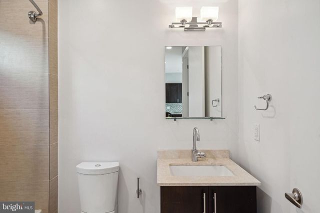 914 S DARIEN ST, Philadelphia, PA 19147