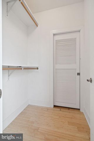 914 S DARIEN ST, Philadelphia, PA 19147