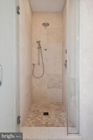 914 S DARIEN ST, Philadelphia, PA 19147