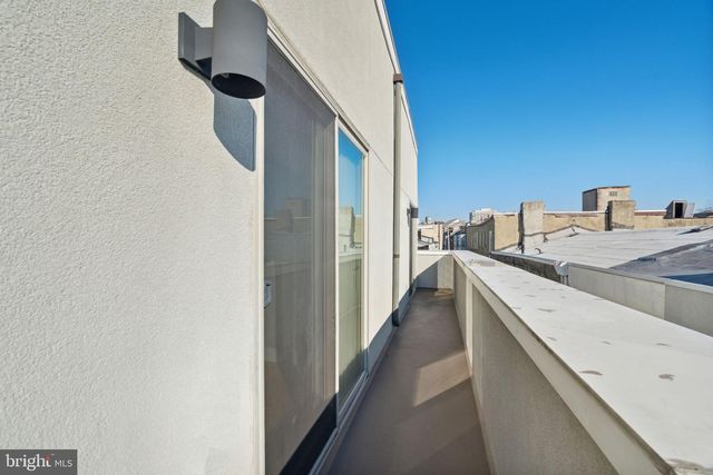 914 S DARIEN ST, Philadelphia, PA 19147