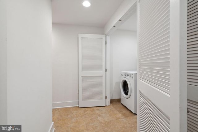 914 S DARIEN ST, Philadelphia, PA 19147