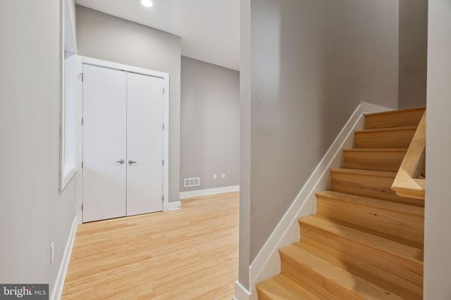 914 S DARIEN ST, Philadelphia, PA 19147