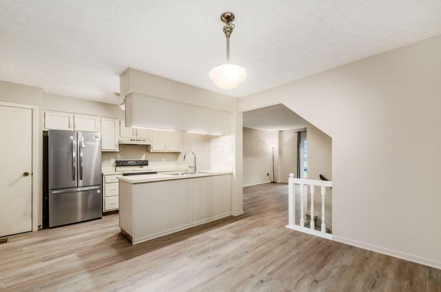 4169 Cherry Orchard Lane, Columbus, OH 43230