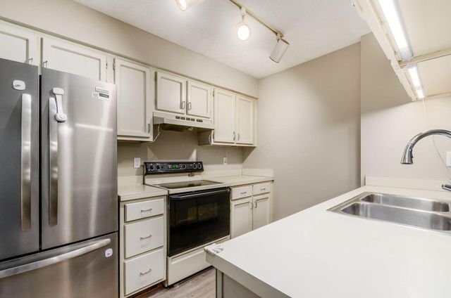 4169 Cherry Orchard Lane, Columbus, OH 43230