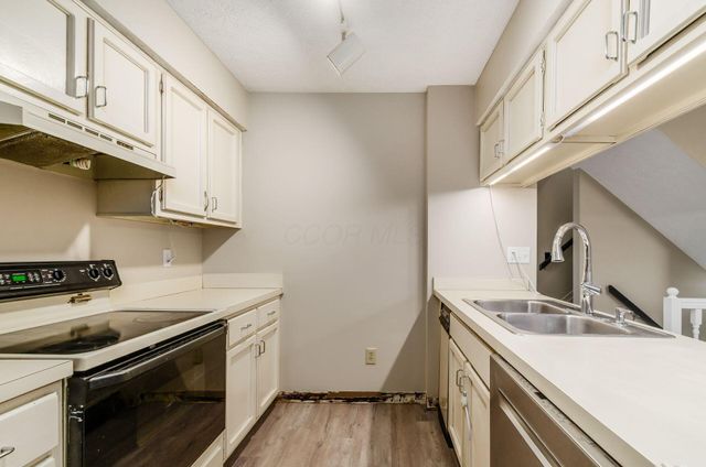 4169 Cherry Orchard Lane, Columbus, OH 43230