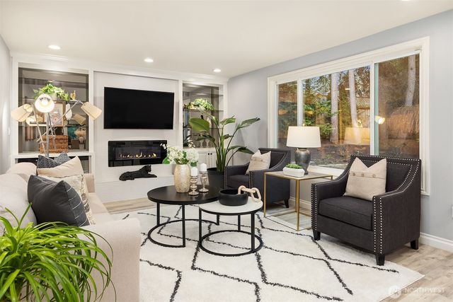 2516 Medina Circle, Medina, WA 98039