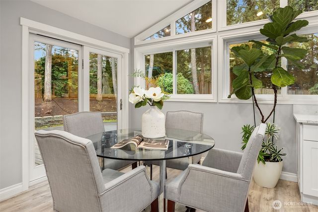 2516 Medina Circle, Medina, WA 98039