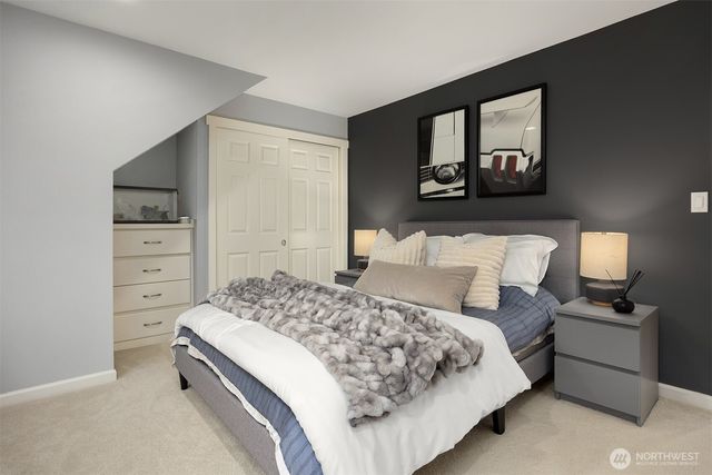 2516 Medina Circle, Medina, WA 98039