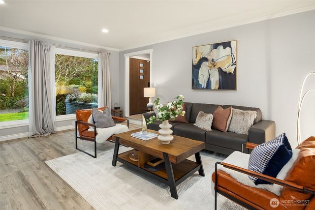 2516 Medina Circle, Medina, WA 98039