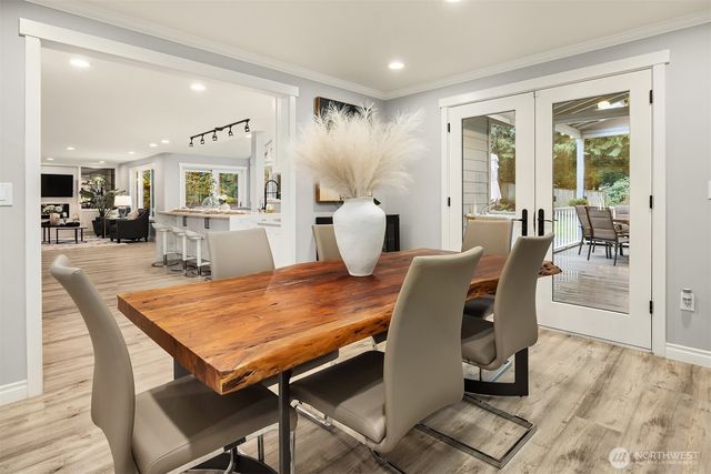 2516 Medina Circle, Medina, WA 98039