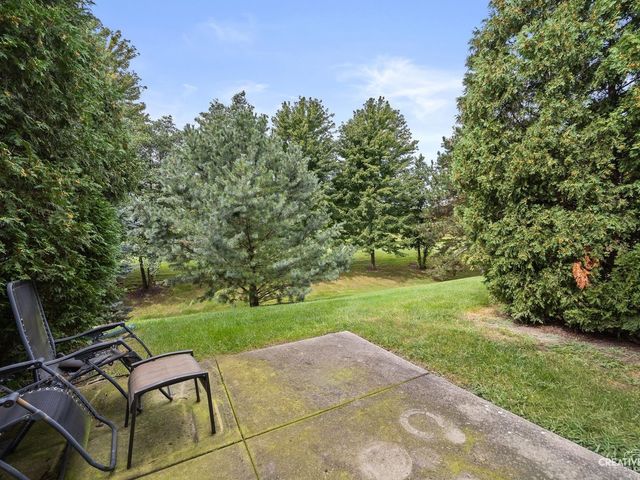 1062 Stamford Court, Aurora, IL 60502