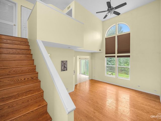 1062 Stamford Court, Aurora, IL 60502