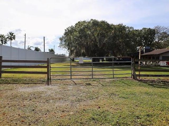 4705 KISSIMMEE PARK ROAD, St Cloud, FL 34772