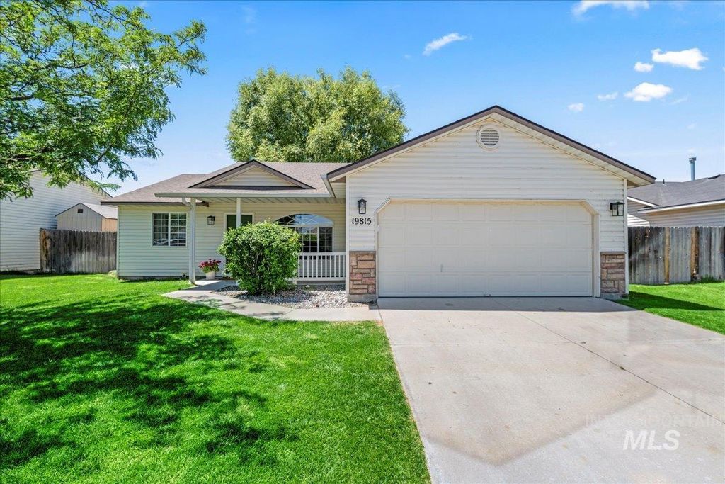 19815 Dorchester Ave, Caldwell, ID 83605