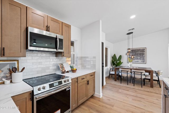 5801 E EVANS Drive, Scottsdale, AZ 85254