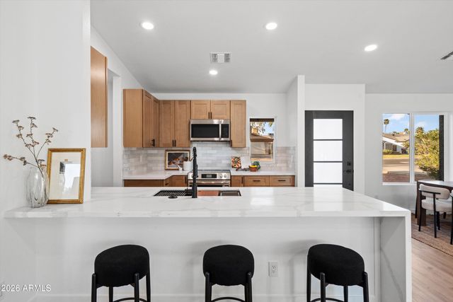 5801 E EVANS Drive, Scottsdale, AZ 85254