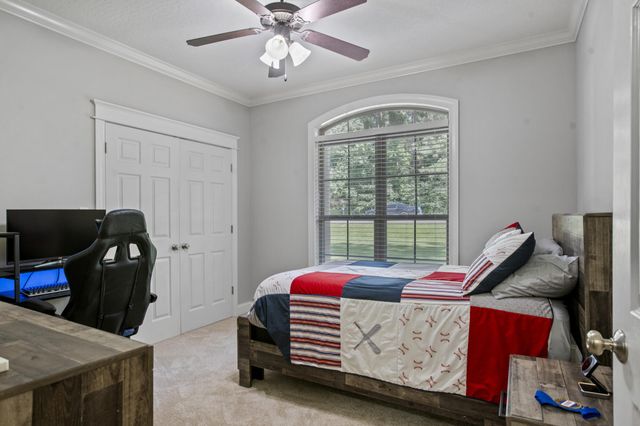 30 Pleasant Pond Loop, Hattiesburg, MS 39402