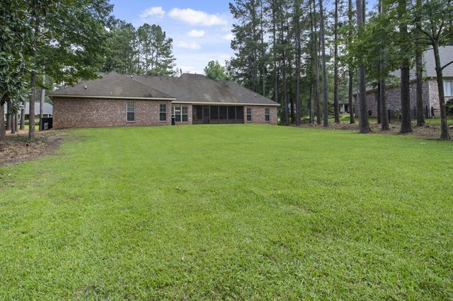 30 Pleasant Pond Loop, Hattiesburg, MS 39402