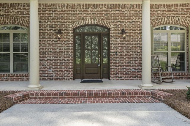 30 Pleasant Pond Loop, Hattiesburg, MS 39402