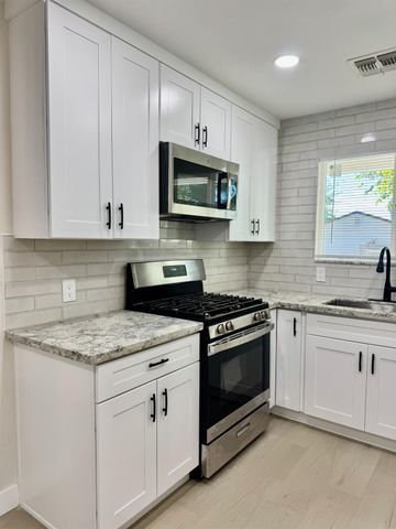 2471 Rhine Way, Elverta, CA 95626