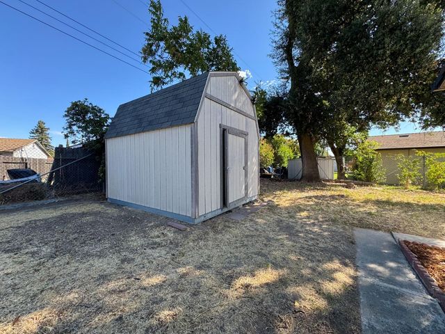 2471 Rhine Way, Elverta, CA 95626